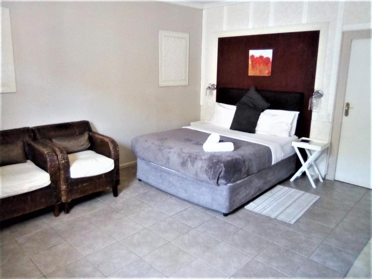 Bread And Barrel Guesthouse Bellville Kaapstad Buitenkant foto